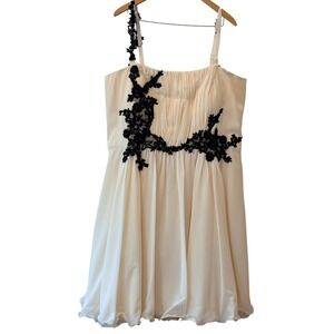City Chic Cream Black Lace Applique Cocktail Dress Sz 22 Wedding Prom Homecoming